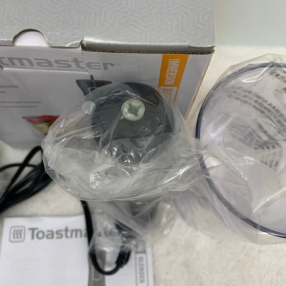 Toastmaster Immersion Blender TM-2021B 100 Watt Motor 25oz Cup 2 Speed Smoothies - Picture 10 of 11